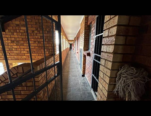 2 BEDROOM APARTMENT FOR SALE IN MONTANA TUINE